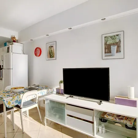 Apartment Quiet Sunny Beach
